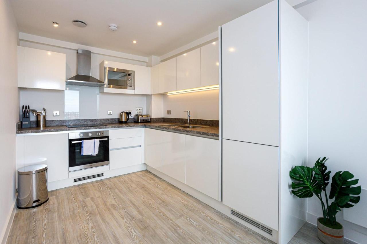 Contemporary 2 Bedroom Duplex In Salford مانشستر المظهر الخارجي الصورة