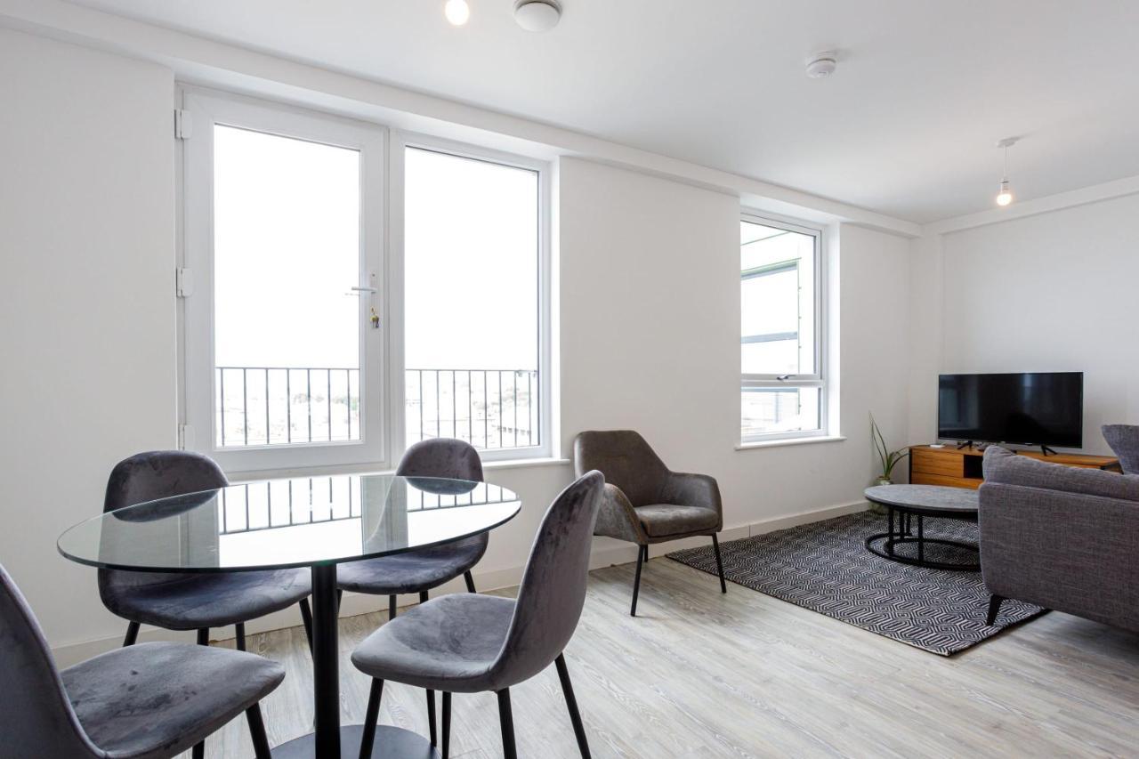 Contemporary 2 Bedroom Duplex In Salford مانشستر المظهر الخارجي الصورة