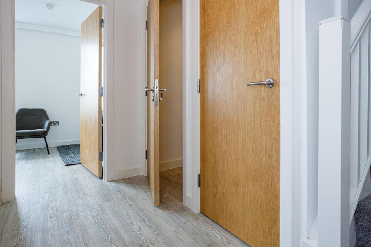 Contemporary 2 Bedroom Duplex In Salford مانشستر المظهر الخارجي الصورة
